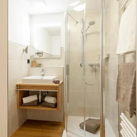 Grabner Aparthotel 4*